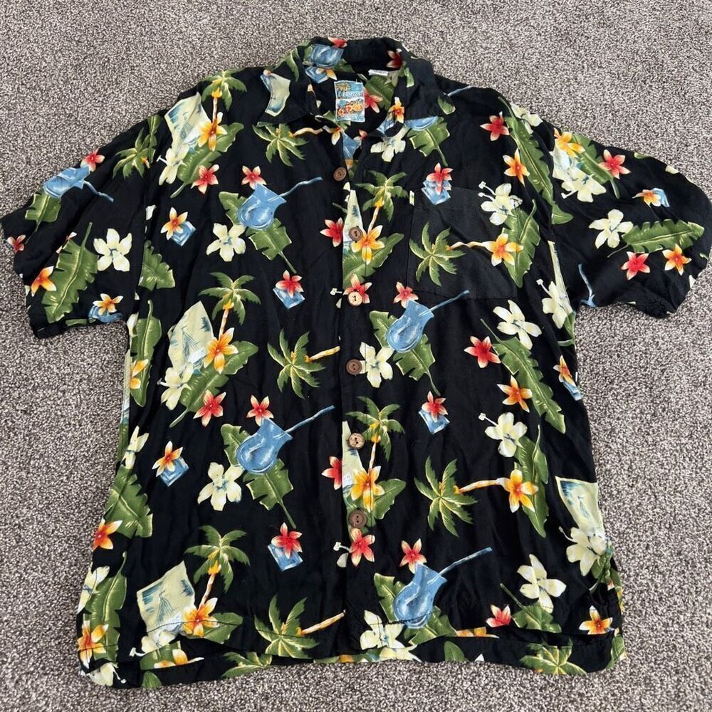 Pineapple Moon Hawaiian Floral Print Shirt size medium